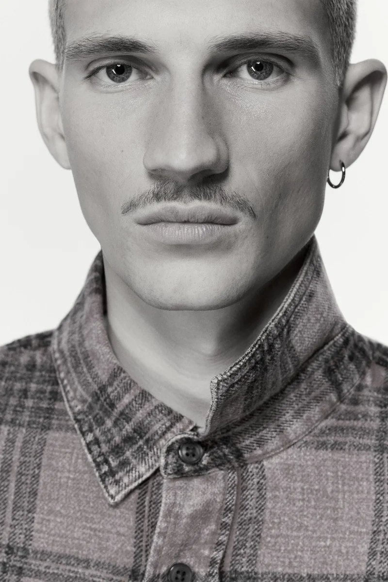 اتش اند ام قميص قطني بقصّة مريحة