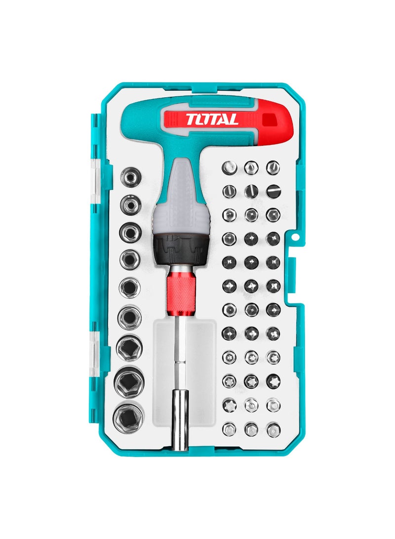 توتال طقم مفك ومقابس بمقبض على شكل حرف T مع آلية تعشيق من توتال مكوّن من ٤٧ قطعة، يضم رؤوسًا مستقيمة ومتقاطعة وبوزيدريف وسداسية ونجمية، ومقابس بمقاسات من ٤ إلى ١٢ ملم، مع حامل للرؤوس ومحوّل، ومرفق بعلبة تخزين بلاستيكية - Image 1