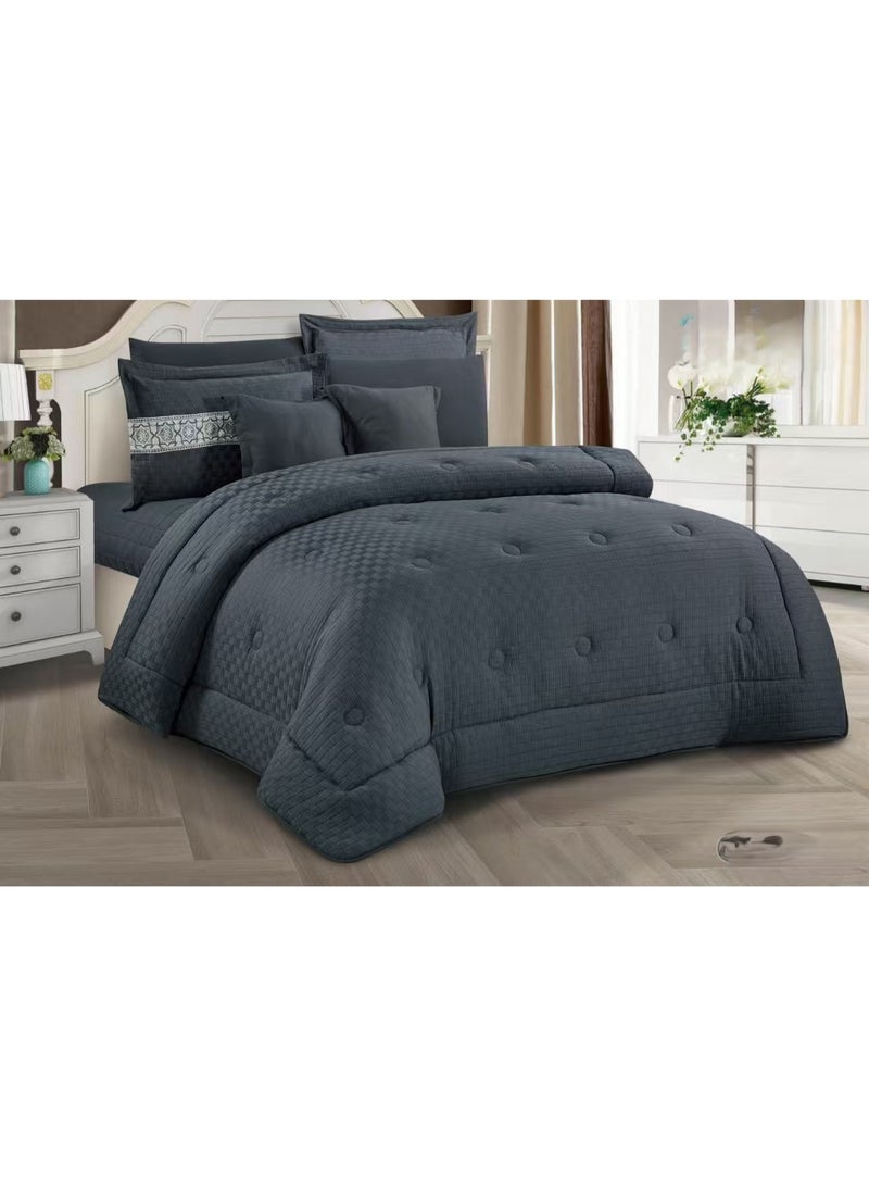 لوفيرا طقم مفرش نفرين ملكي لحاف قماش متين وناعم ونقشة عصرية 8 قطع مقاس كنج - Image 1