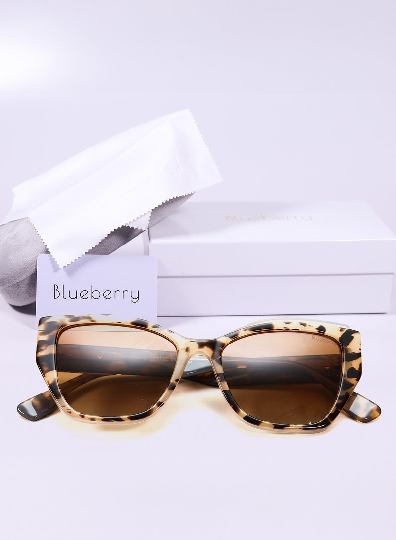 Blueberry sunglasses Women's with a distinctive shape and high quality glasses - Image 1