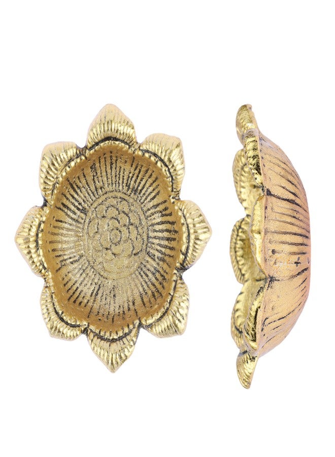 أديتري_كرييشن طقم من قطعتين من مصابيح الزيت النحاسية الدينية (ديا ديباك بوجا ديا) للطقوس الدينية الهندية التقليدية، وزينة رأس السنة الجديدة، وإضاءة ديا، وإكسسوارات إضاءة، ومجموعة هدايا (الحجم: 2 بوصة) (ذهبي). - Image 2