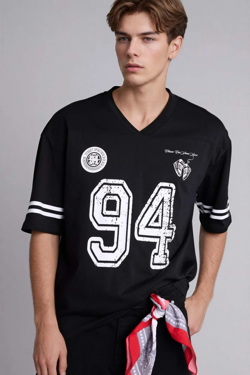 ديفاكتو Loose Fit Printed Short Sleeve T-Shirt