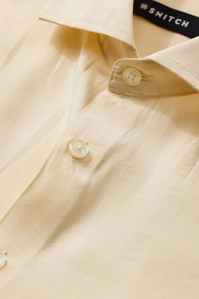 سنيتش قميص سادة بقصة ضيقة