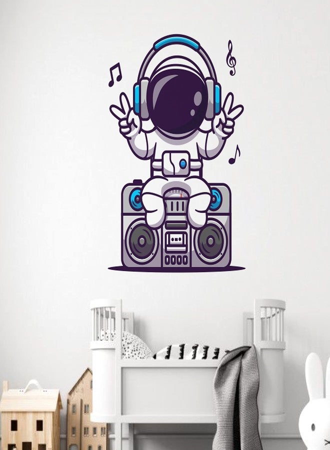 Wallstick Astronaut Decorative Wallsticker (40 x 51 cm) - Image 2