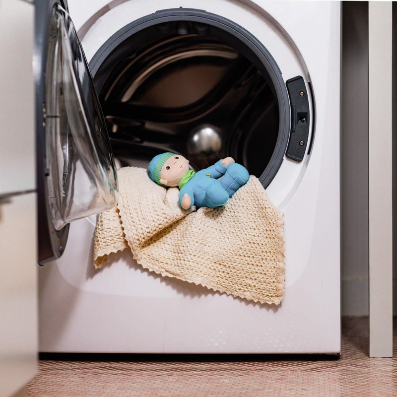 HABA دميّة هابا لويس الناعمة والمريحة 8" - لعبة مثالية للمواليد والرضع، أساسية صغيرة قابلة للغسل في الغسالة، دمية صبي مثالية - Image 5