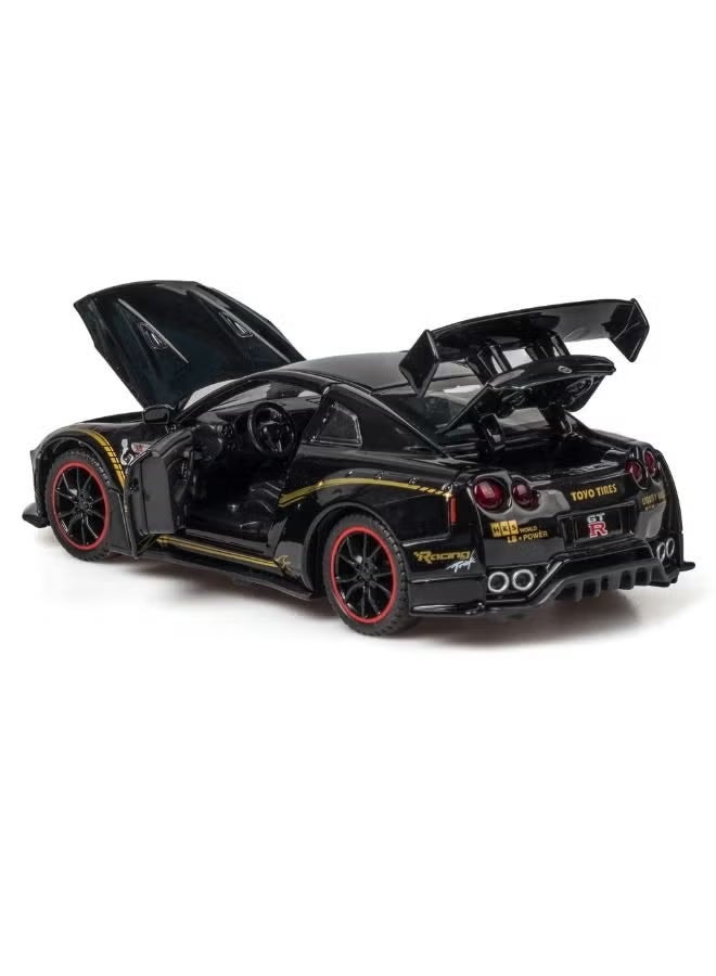 1:32 لعبة سيارة GTR R35، لعبة سيارات متحفية قابلة للسحب من سبائك الزنك المصبوب، سيارة رياضية صوتية وضوئية قابلة للسحب، هدية للفتيان والبنات - Image 1