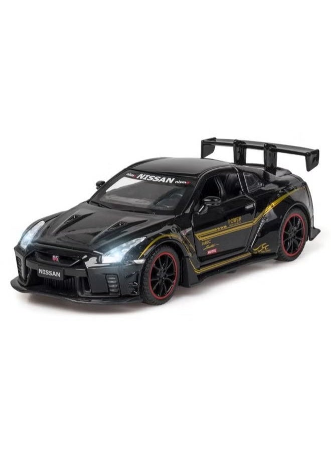 1:32 لعبة سيارة GTR R35، لعبة سيارات متحفية قابلة للسحب من سبائك الزنك المصبوب، سيارة رياضية صوتية وضوئية قابلة للسحب، هدية للفتيان والبنات - Image 5