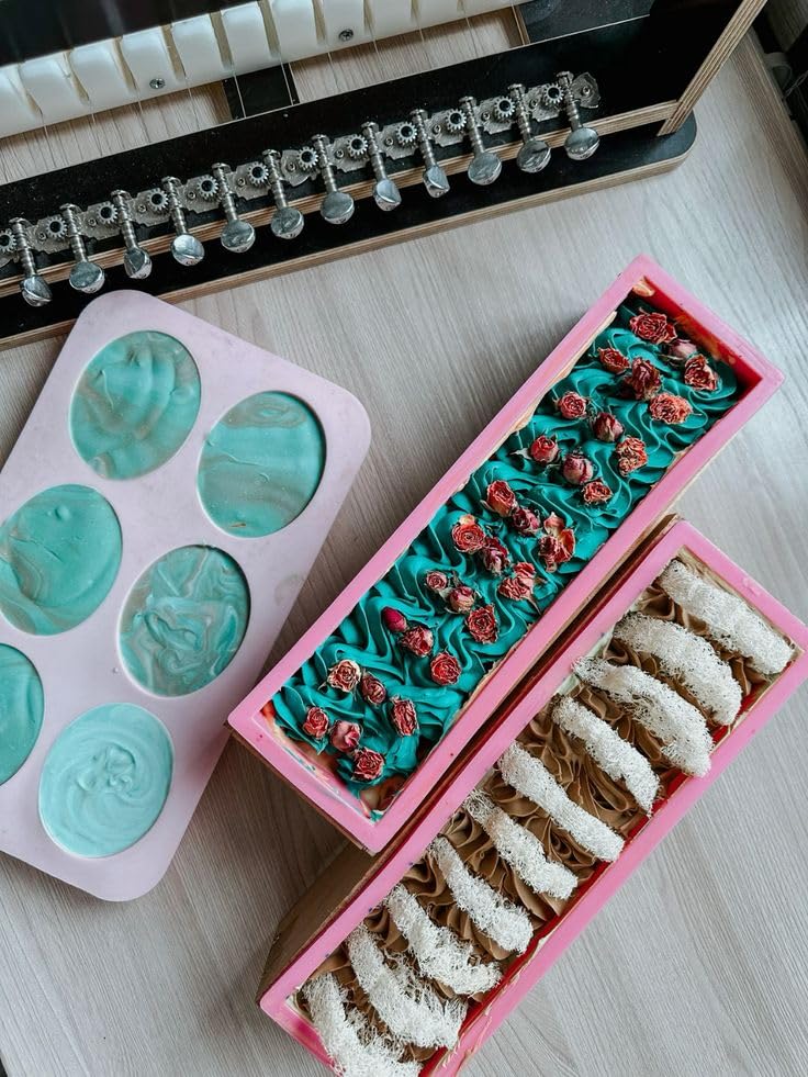 Undy Silicone Soap Mould for Soap Making with Wooden Box, Soap Loaf Mold for Handmade Soap Making, Multipurpose Rectangle Mould for Soap Resin Candles Capacity : Upto 1.2 Kg, Multicolour (3 Set) - Image 4
