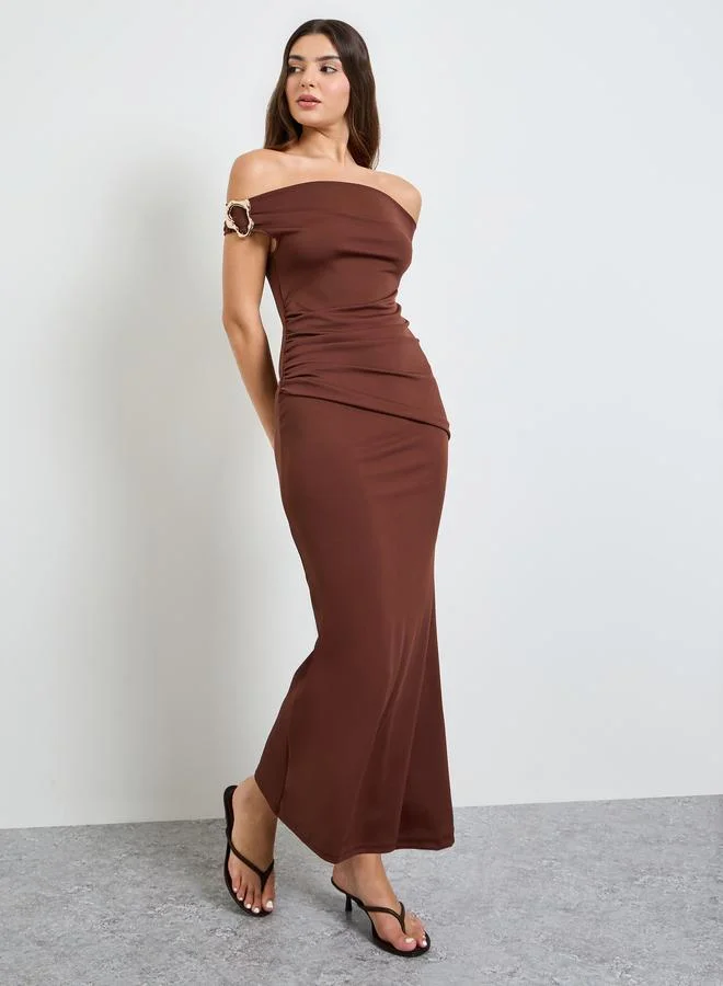 تايك تو Brown Off Shoulder Maxi Dress with Buckle Detail