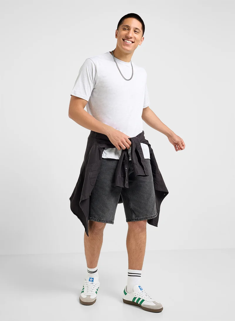 Seventy Five Basics Crew Neck T-Shirt
