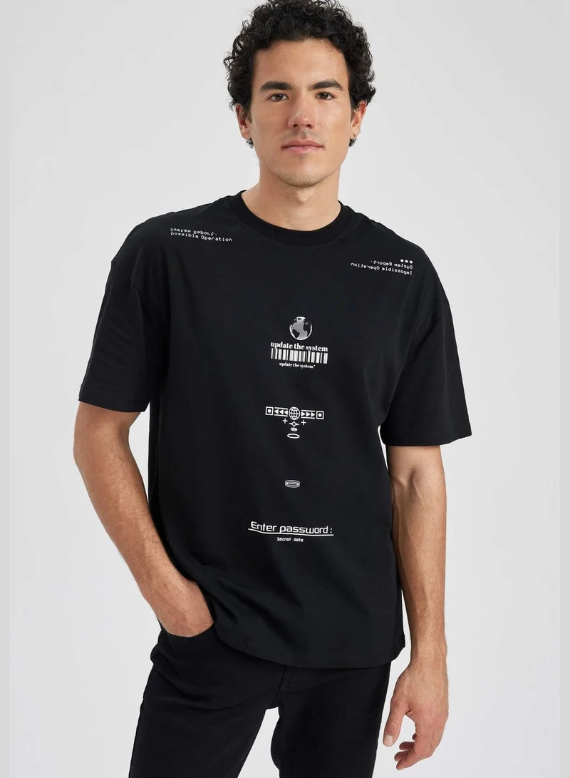 ديفاكتو Man Crew Neck Short Sleeve Knitted T-Shirt