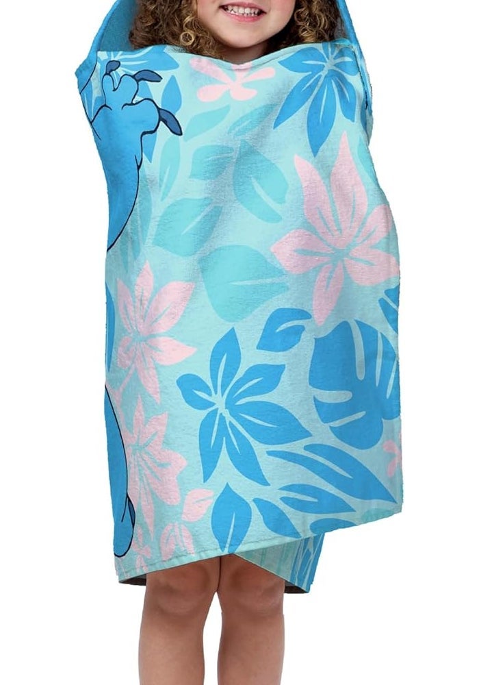 Jay Franco Disney Lilo & Stitch Hooded Bath Towel - 22 x 51 Inches - Soft Cotton for Kids - Image 2