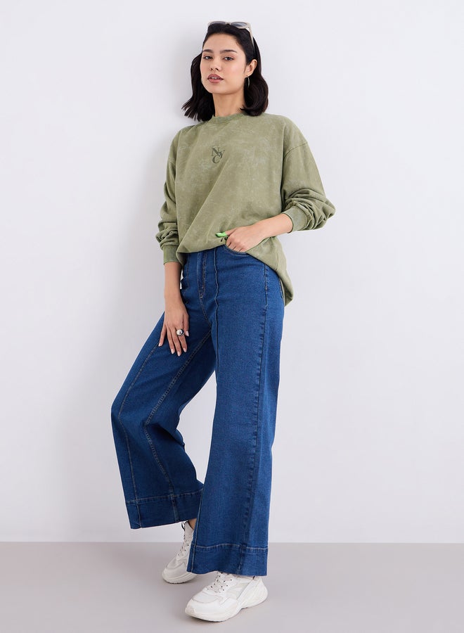 Styli Olive Green Slogan Print Longline Sweatshirt - Image 2