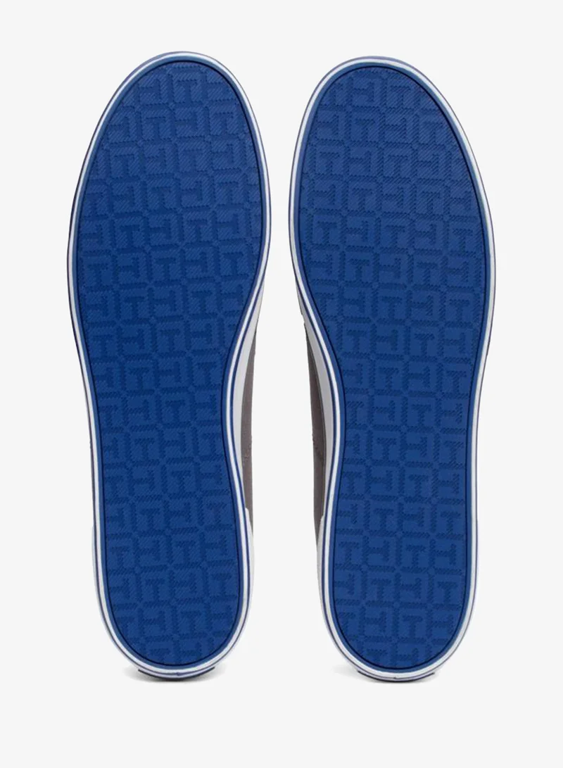 تومي هيلفيغر سنيكرز قماش برباط علوي قصير