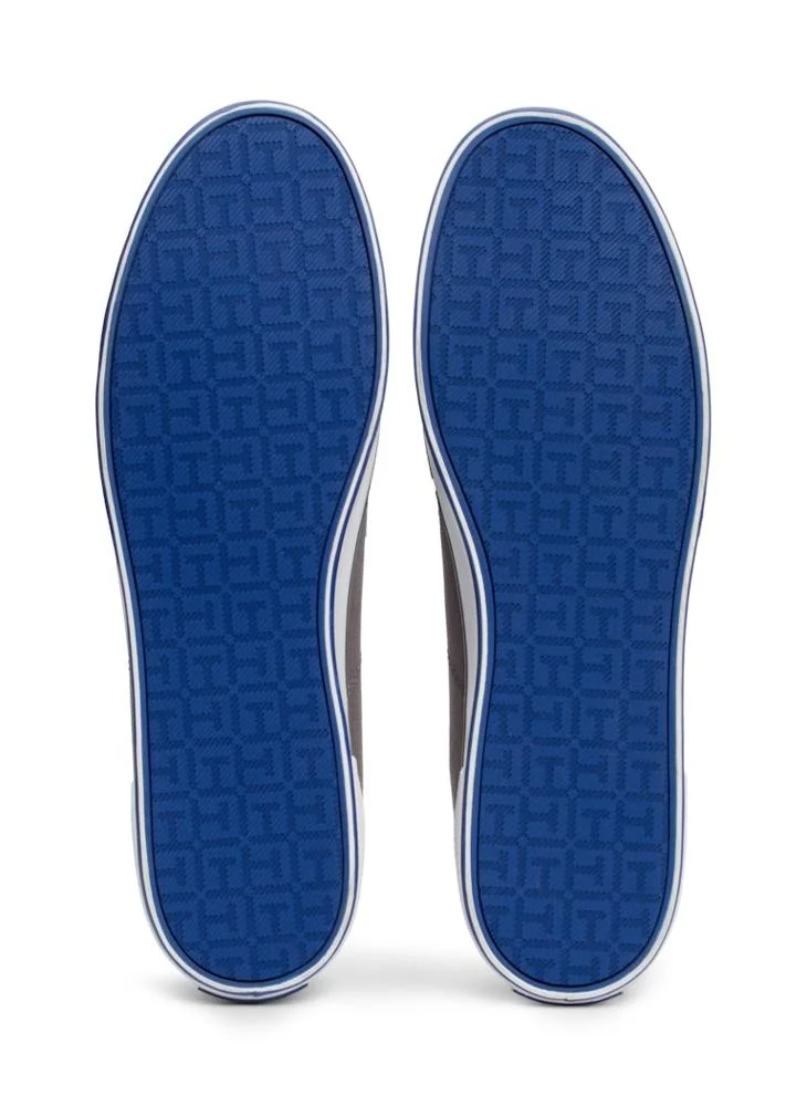 تومي هيلفيغر Canvas Lace Up Low Top Sneakers