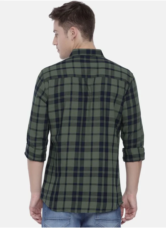 The Indian Garage Co Men Slim Fit Checkered Full Sleeves Spread Collar Casual Shirt