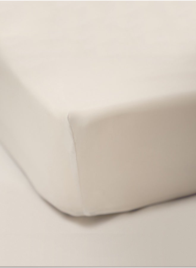 American Linen Queen Plain Fitted Sheet with 2 Pillow Case 180 x 200 Cm White  - Image 2