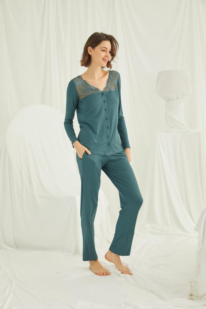 Monamise Women's Long Sleeve Lace Collar and Shoulder Buttoned Front Pajama Set-Green