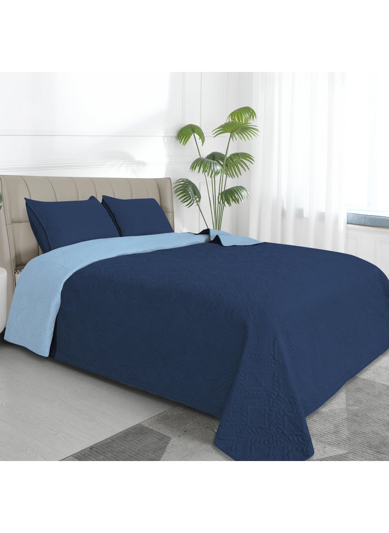Easy-Going Easy-Going Full/Queen Size Reversible Quilt Set with 1 Quilt and 2 Pillow Shams  Soft Bed Quilt Cover  Water Resistant Lightweight Bedspread  Stain Resistant  Olive Leaf-Dark Blue/Light Blue  - Image 1