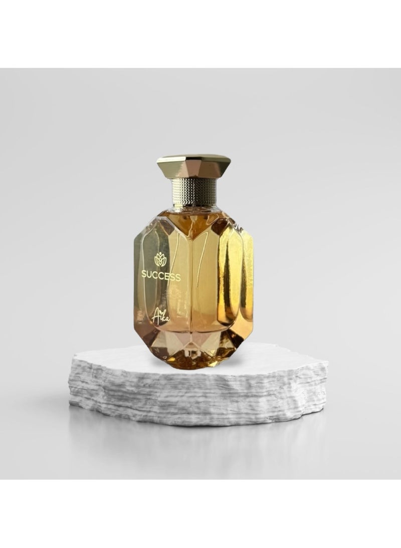 ايكا عطر الشعر ساكسس 80 مل - عطر البرغموت والروائح الخضراء والياسمين مع المسك الأبيض المنعش - 80 مل بخاخ عطر يدوم طويلاً - عطر للسيدات - رذاذ شعر نظيف وخالٍ من الكحول للاستخدام اليومي - Image 2