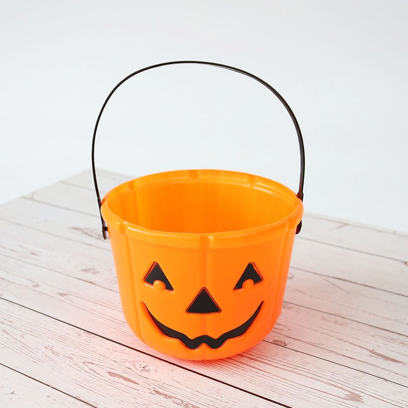 Purple Lin Spot Halloween Props Blow Pumpkin Straight Bucket Basket Halloween Pumpkin Bucket Candy Bucket - Image 1