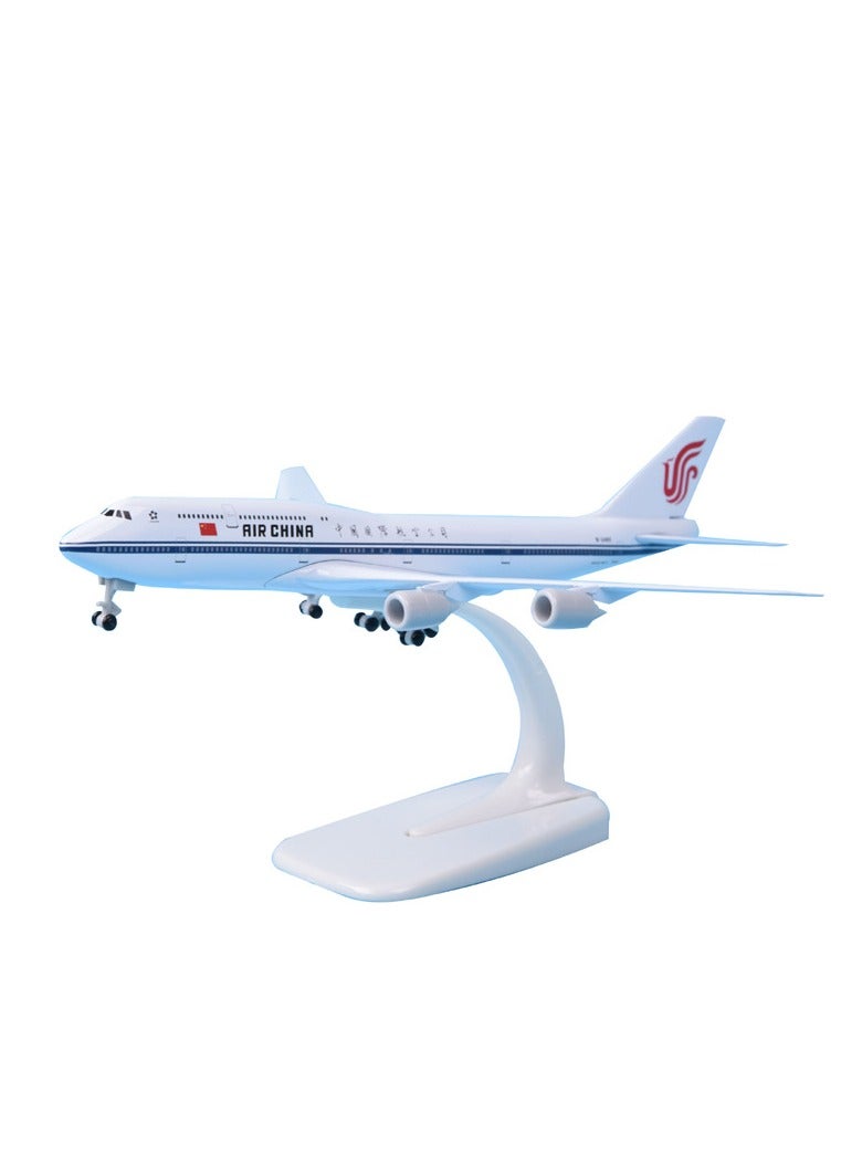 عام نموذج طائرة ركاب محاكاة 20 سم من سبائك الطيران الصيني، نموذج هبوط الطائرة الصينية للتزيين كهدية، طائرة بوينغ 747-400 - Image 1