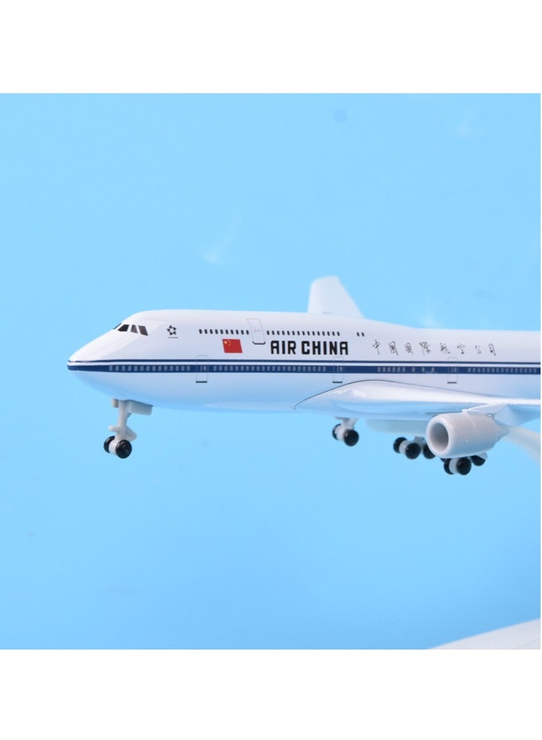 عام نموذج طائرة ركاب محاكاة 20 سم من سبائك الطيران الصيني، نموذج هبوط الطائرة الصينية للتزيين كهدية، طائرة بوينغ 747-400 - Image 3