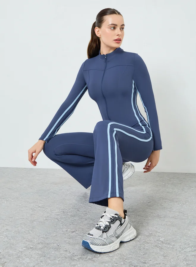 ستايلي اكتيف طقم منسق من ليقنز وجاكيت بخطوط جانبية متباينة للنساء