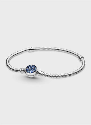 Pandora Moments Sparkling Blue Disc Clasp Bracelet - pzsku/ZB473F407652C67FF8FF4Z/45/1751016516/db2b7263-2204-4d8e-9e1d-1838ba6f3d7d