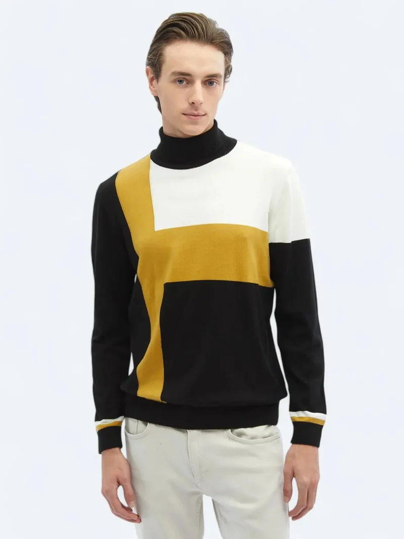 كيب سويت شيرت أسود محبوك