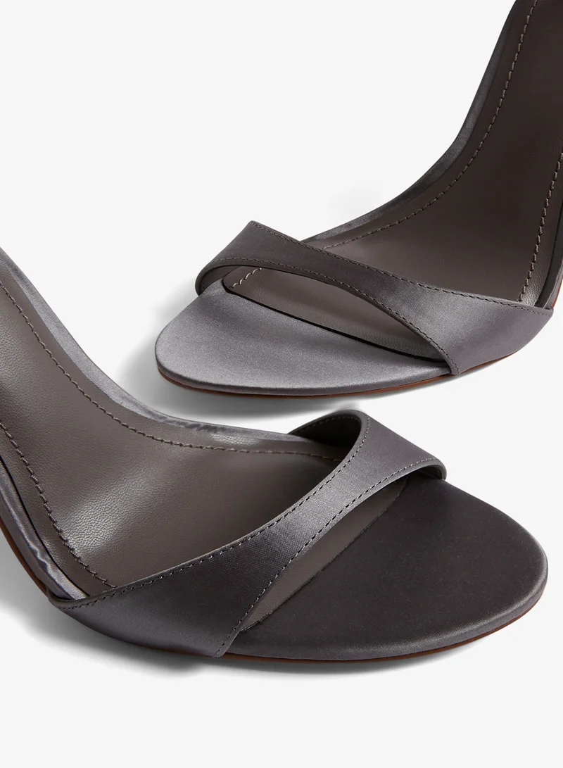 تيد بيكر صندل بكعب وحزام للكاحل