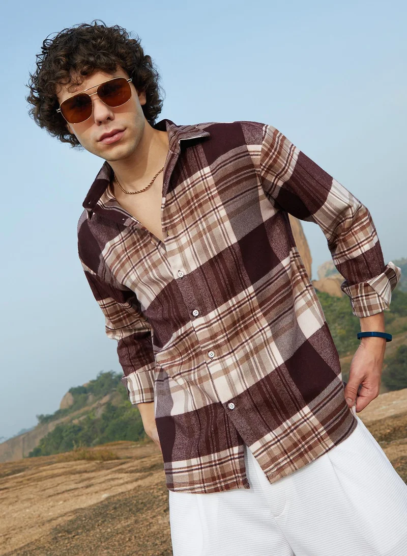Campus Sutra Men's Mocha Brown Plaid Oversized Shirt For Casual Wear | Spread Collar | Long Cuffed Sleeves | Button Closure | Oversized Shirt Crafted With Comfort Fit For Everyday Wear