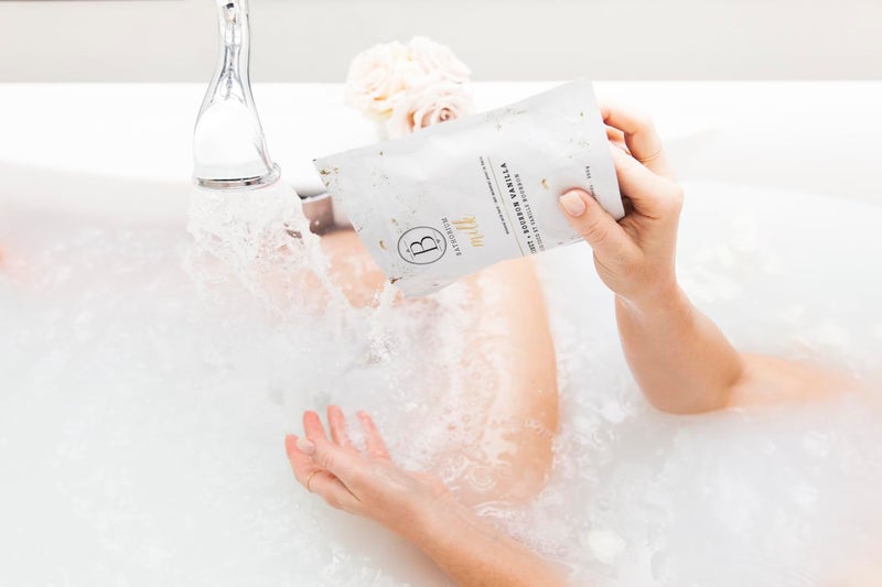 Bathorium Milk Mineral Bath Soak Made with Coconut Dead Sea Salt Vanilla Bean CO2 Ideal for Hydration pH Balanced Coconut Scented Bath Soak for Women Approximately 5 Baths 23 oz - Image 4