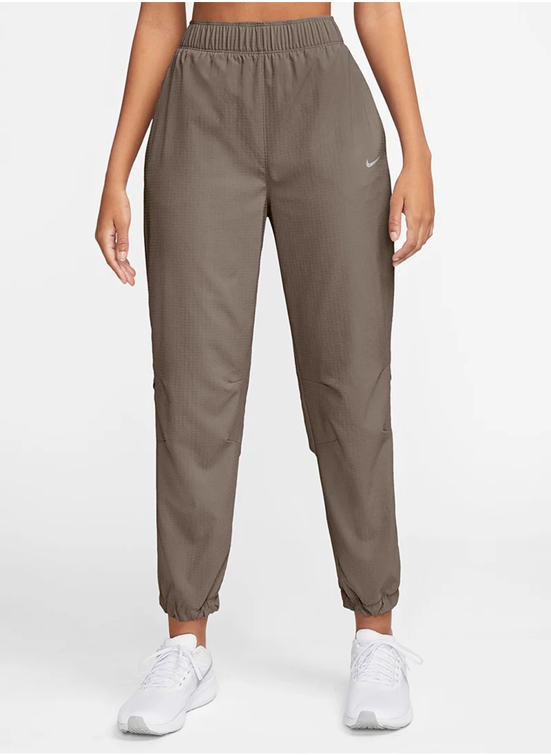 Nike Dri-Fit 7/8 Mid Rise Sweatpants