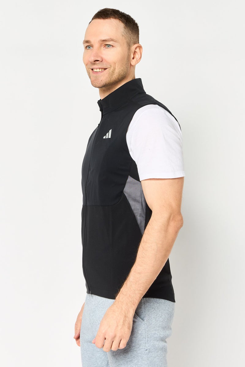 Adidas سترة جري رياضية للرجال بلا أكمام، سوداء - Image 3