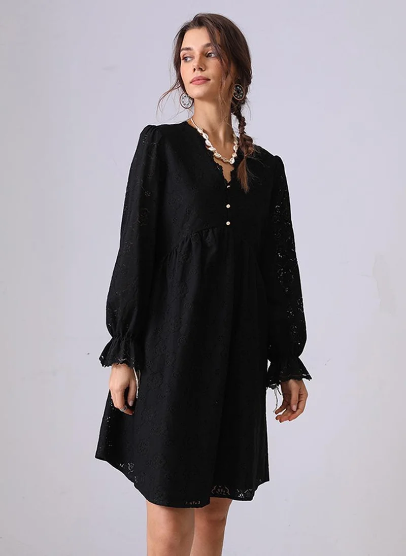 YUNIQEE Black A-Line V-Neck Above Knee Dress