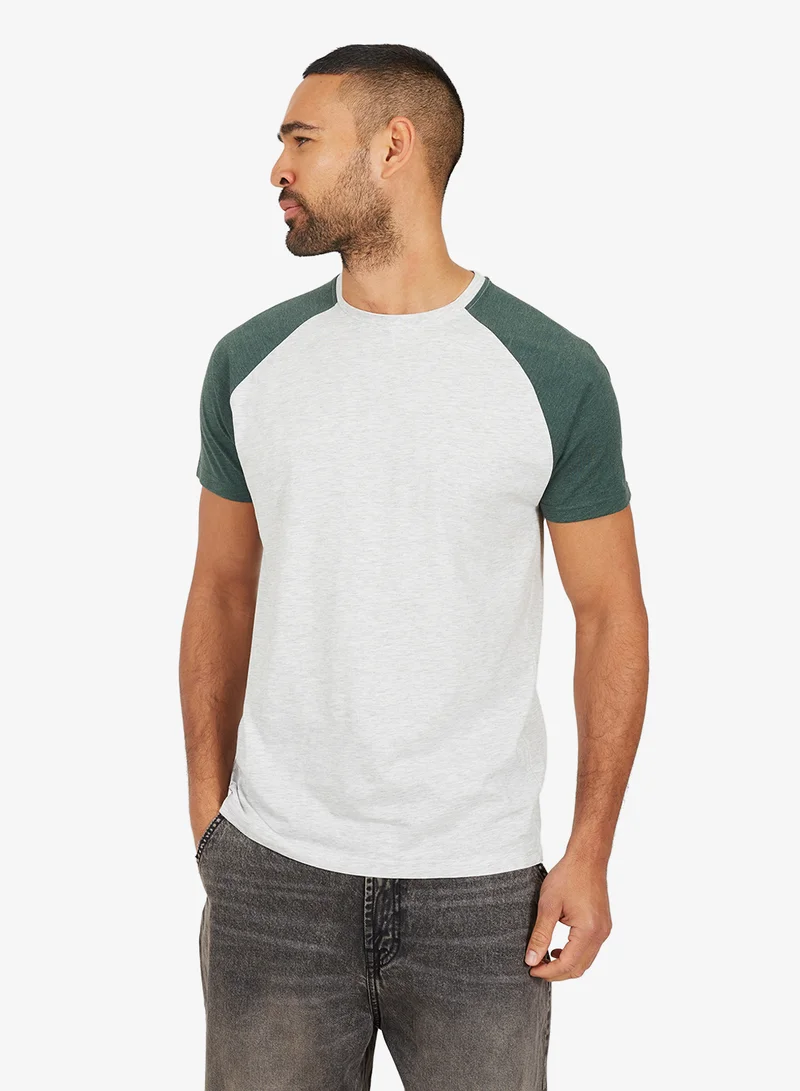 برايف سول تيشيرت رجالي بياقة دائرية مع تباين
