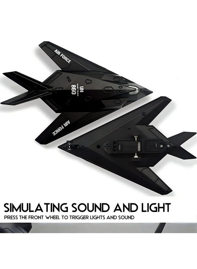 Diecast Stealth Fighter Jet Metal Military Airplane Toy - 1:400 Scale Alloy Model Tactical Aircraft with Pullback Action, Lights and Sound - Image 4