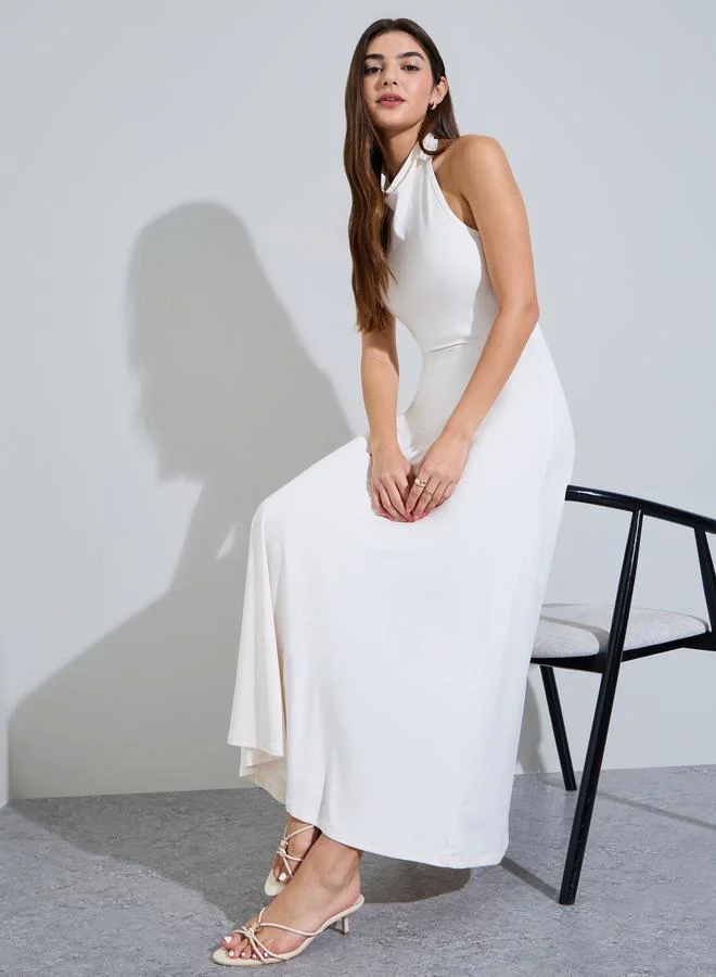 ستايلي Off White Halter Neck A-Line Maxi Dress