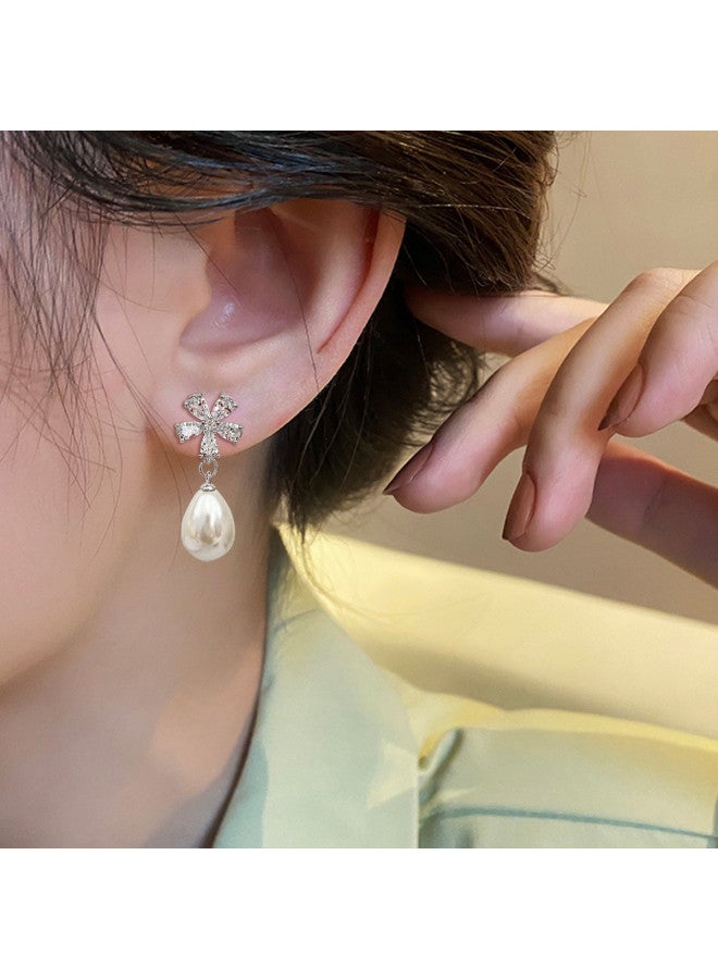 pincai Fashionable And Versatile Earring Design, Snowflake Ear Studs, High-end Minimalist Luxury Niche Ear Accessories, Elegant Style - Image 3