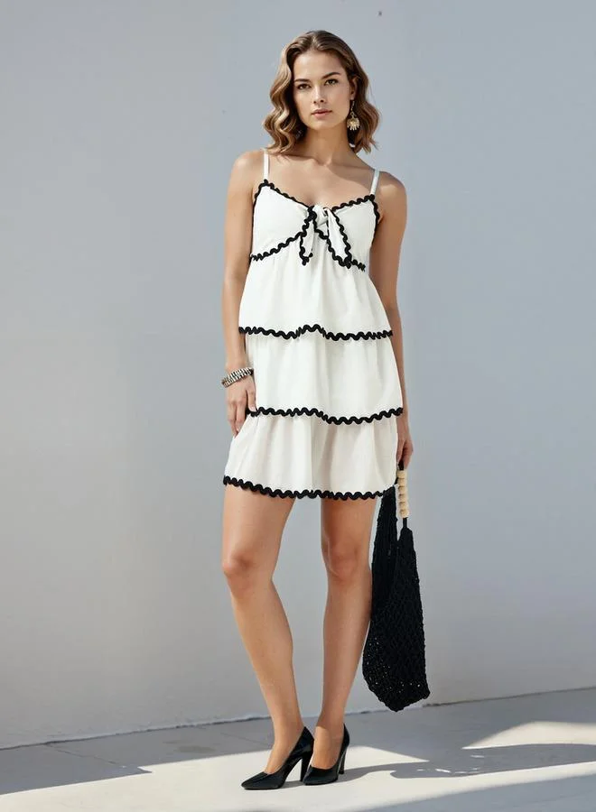 سبلاش فيڤ Tiered Dress with Contrast Trim and Spaghetti Straps