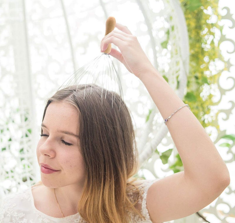 USAGA يوساكا 28 أصبع جهاز تدليك الرأس، جهاز تدليك فروة الرأس، جهاز تدليك الرأس لجسم الشعر وتخفيف التوتر، جهاز تدليك سلكي بمقبض خشبي (1 عبوة) - Image 2