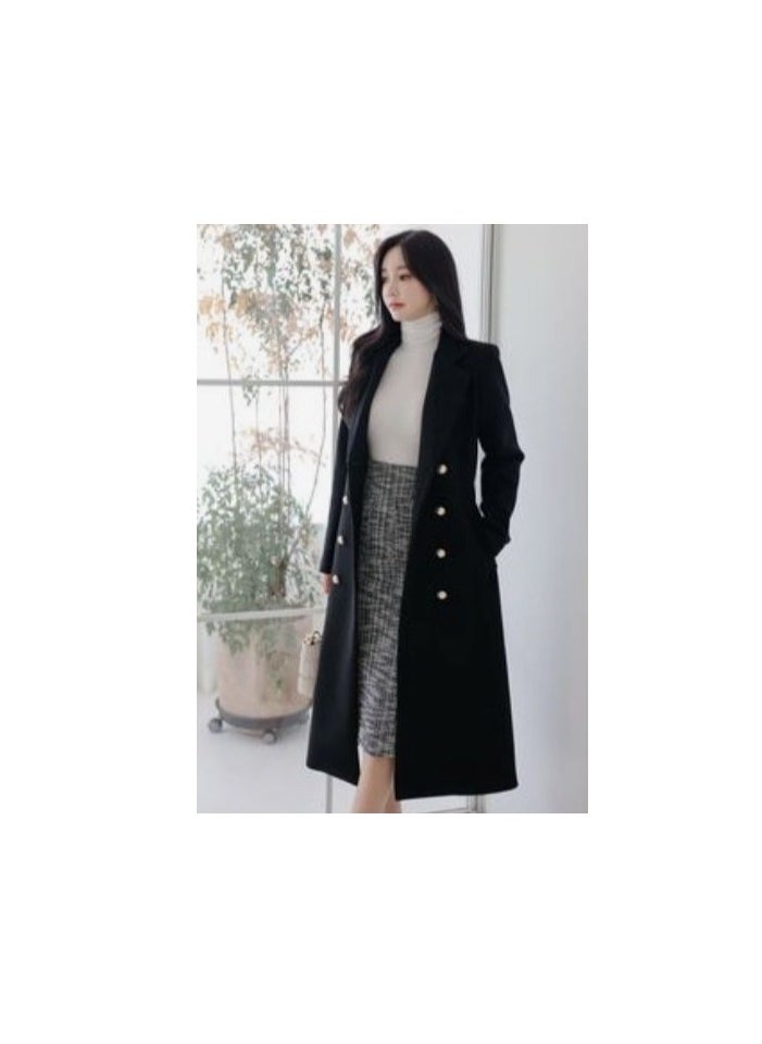 Winter jacket elegance and comfort in the cold season, a combination of elegance and warmth, available in black, made of felt