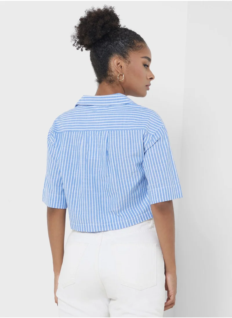 لي كوبر Button Down Cropped Shirt