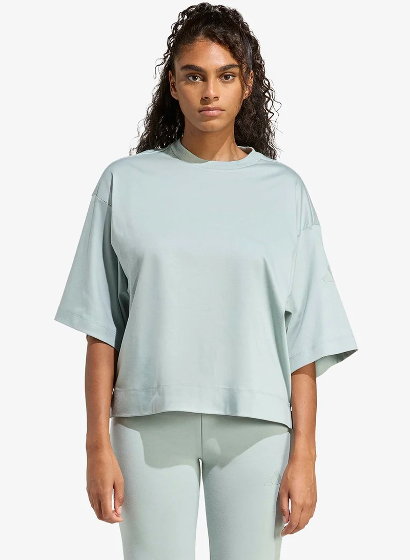 اديداس تي شيرت لوكس ناعم فضفاض