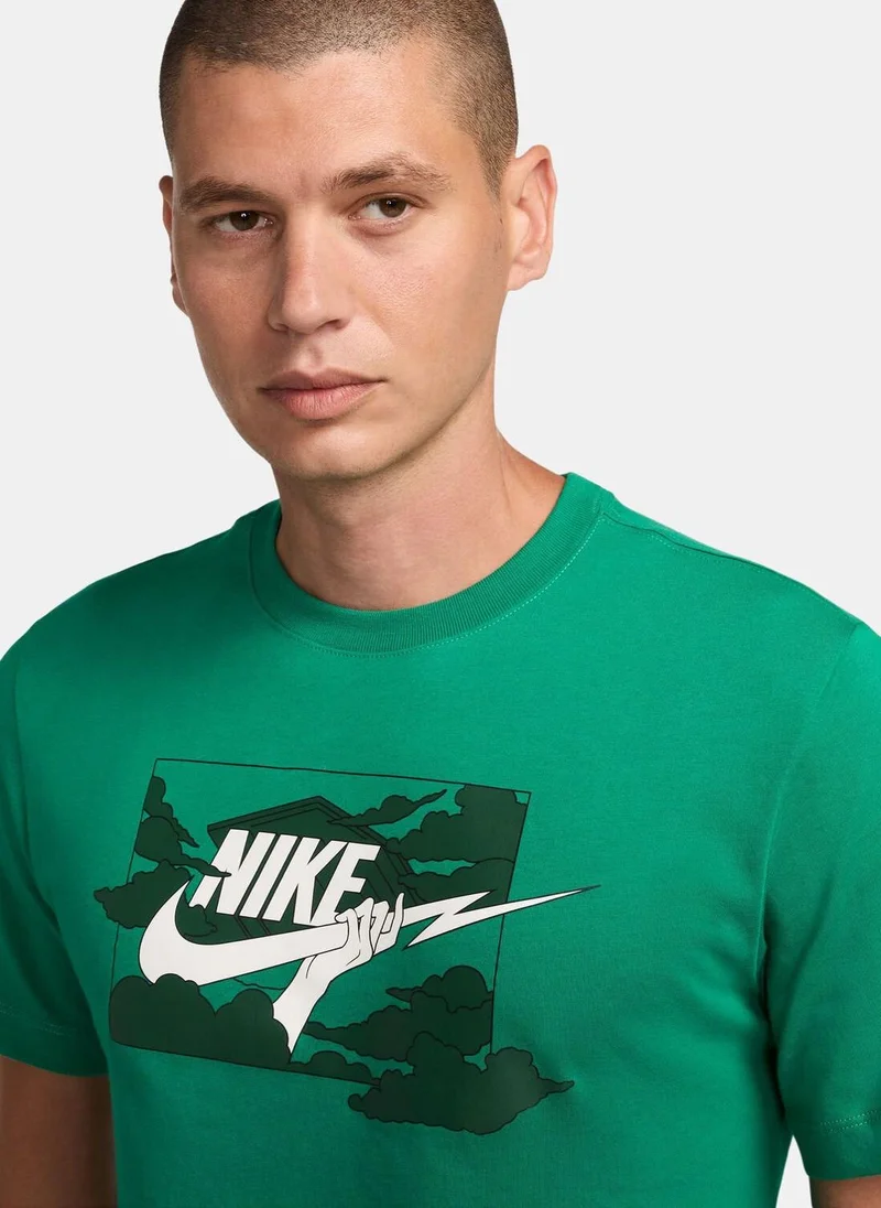 Nike Men's Sportswear Club T-Shirt