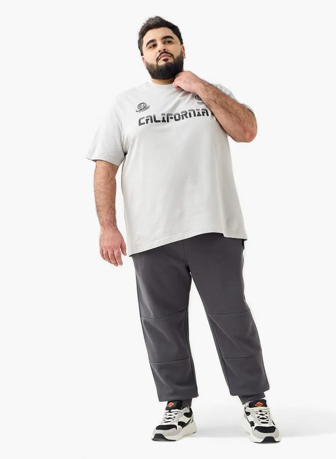 ماكسيم تيشيرت رجالي مطبوع بياقة دائرية وأكمام قصيرة بقصة عادية