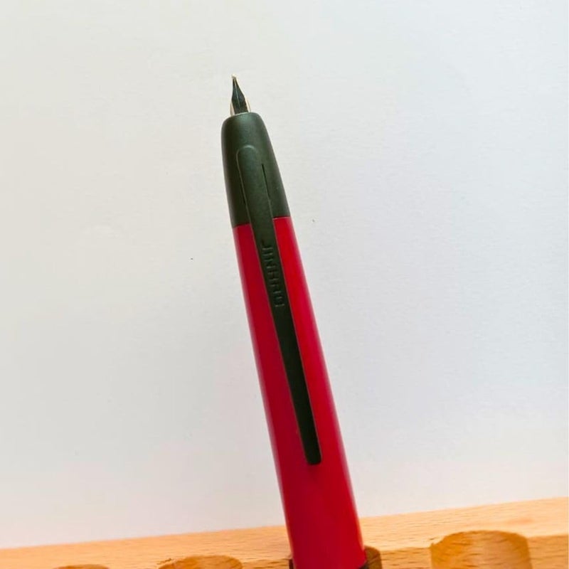 Goldleaf Jinhao 20 Press Retractable Fountain Pen – Fine Nib with Converter – Plastic Body & Metal Clip – Multiple Colors – Smooth Writing Daily Pen (No Ink Included) (Palace Red (Black Clip)) - Image 3