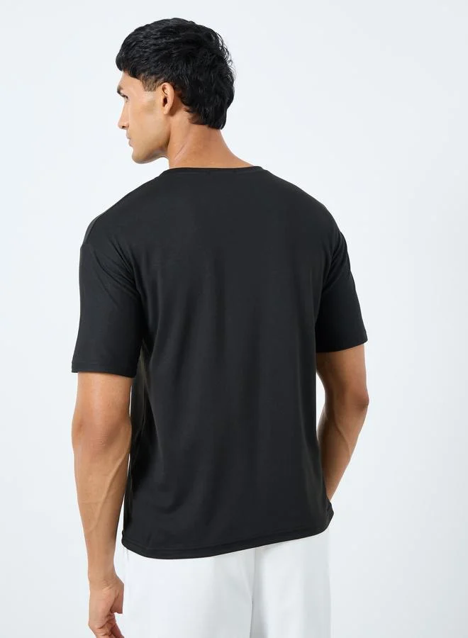 Styli Styli Men Black Slogan Print Regular Fit T-Shirt