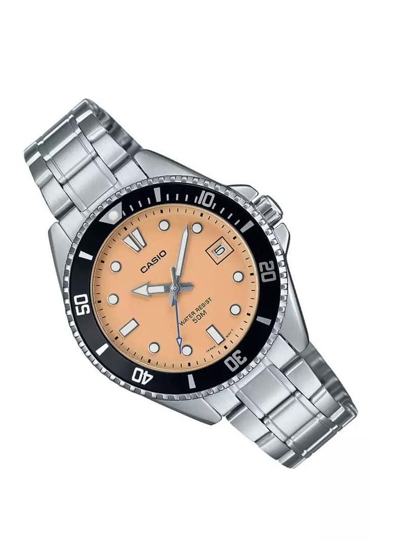 CASIO Analog Women Watch MDV-10D-4A2VDF - Image 3